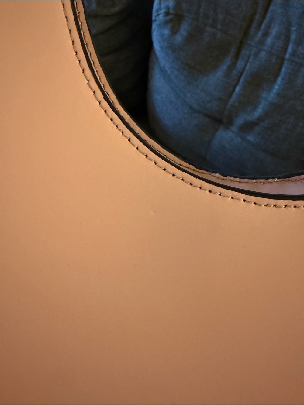 Staud Large Moon bag in Baby Pink (Discontinued) - Picture 6 of 7